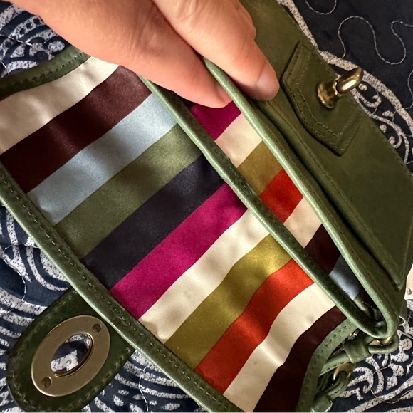 Vintage coach army green color wristlet. - Picture 6 of 13